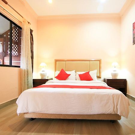 Ombak Inn Chalet Kampung Teluk Nipah Esterno foto