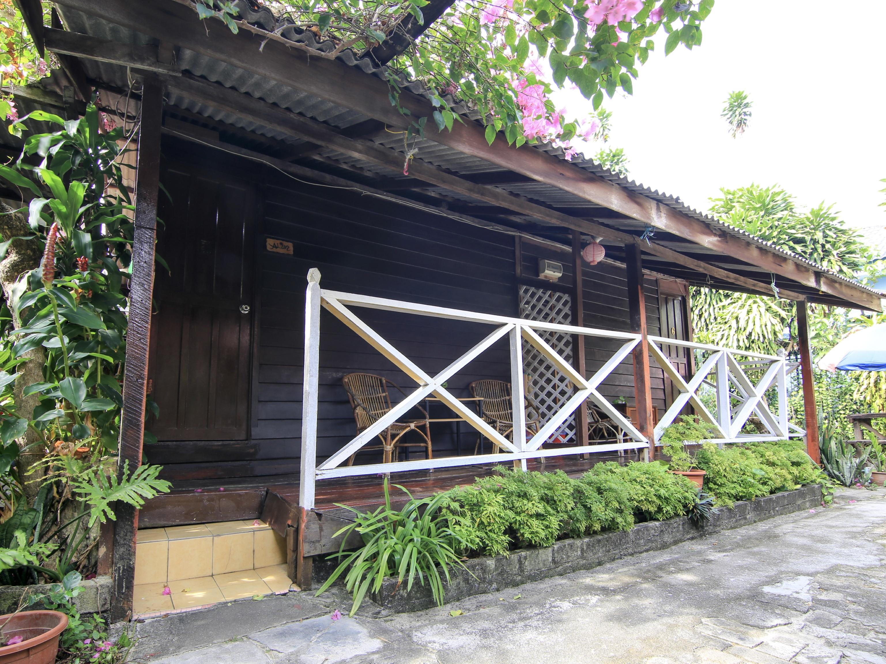 Ombak Inn Chalet Kampung Teluk Nipah Esterno foto