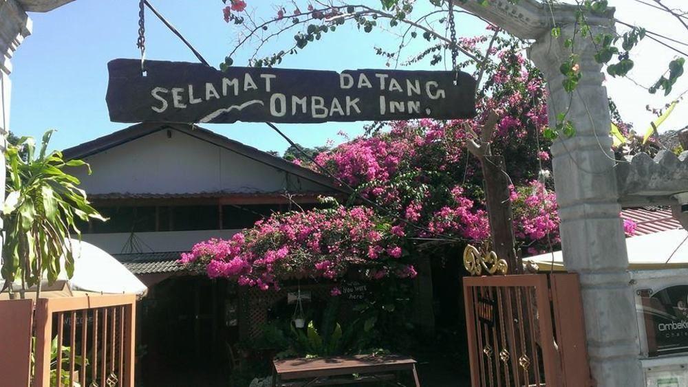 Ombak Inn Chalet Kampung Teluk Nipah Esterno foto