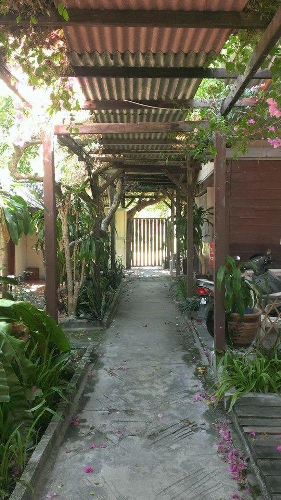 Ombak Inn Chalet Kampung Teluk Nipah Esterno foto